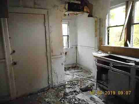 13279 Lauder (9)_m.jpg